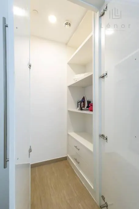 두바이 Sleek 2Br With Cycling Paths 아파트 0*,