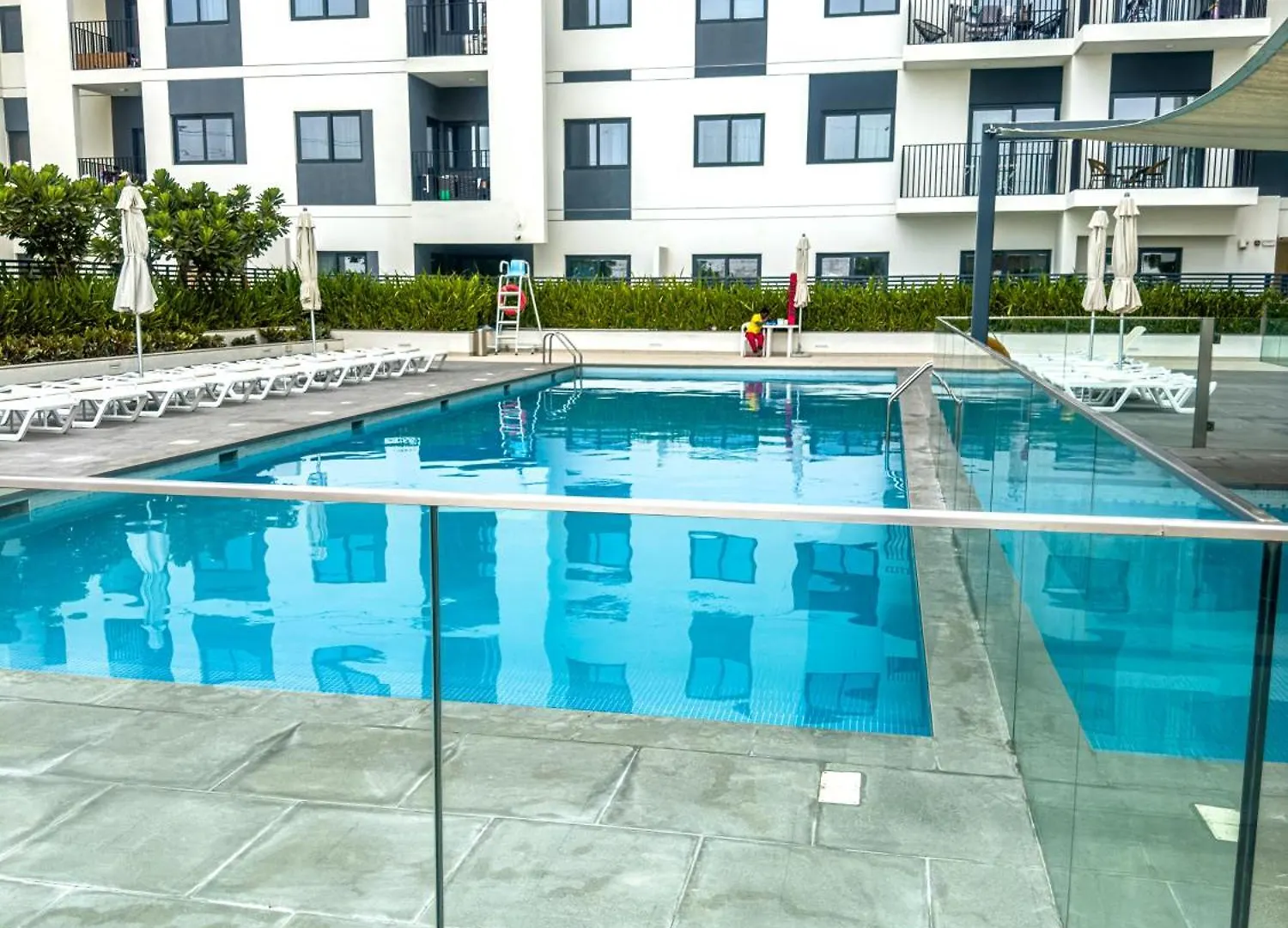 두바이 Sleek 2Br With Cycling Paths 아파트 0*,